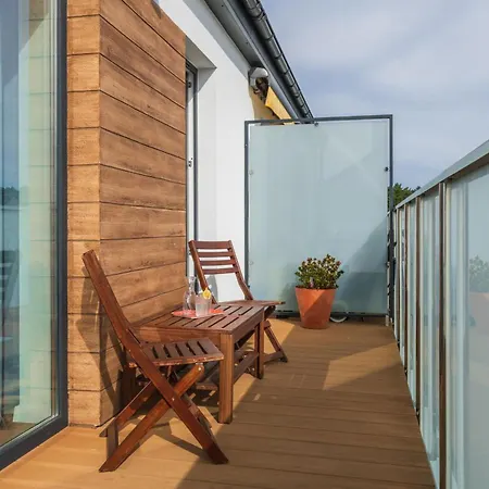 Posesja Kapitanska 200 Metrow Do Plazy & Sauna Kolobrzeg By Renters * Grzybowo (West Pomeranian)